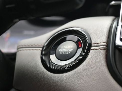 Used 2024 Jeep Compass Limited image 22