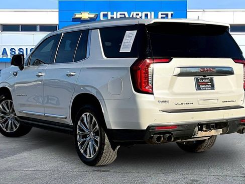 Used 2023 GMC Yukon Denali AWD/4WD image 3