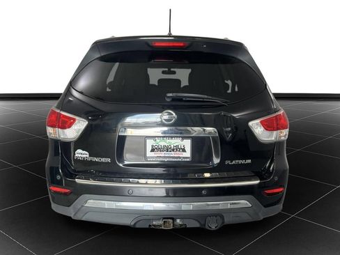 Used 2015 Nissan Pathfinder Platinum FWD image 4