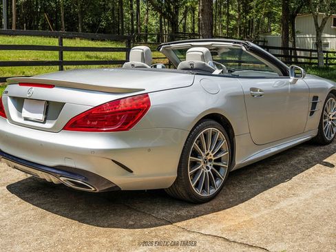 Used 2017 Mercedes-Benz SL 550 image 6