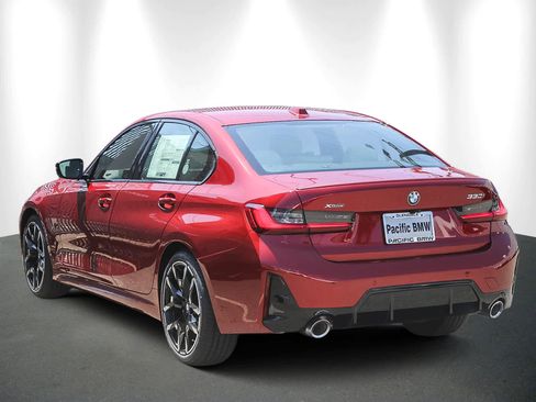 Used 2025 BMW 330i xDrive Sedan image 4