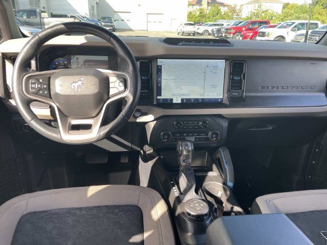 Used 2023 Ford Bronco Wildtrak AWD/4WD image 17