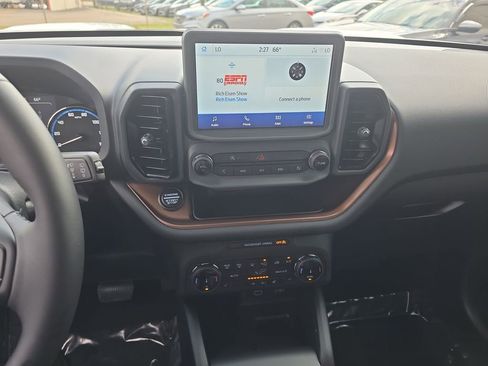 Used 2024 Ford Bronco Sport Outer Banks image 36