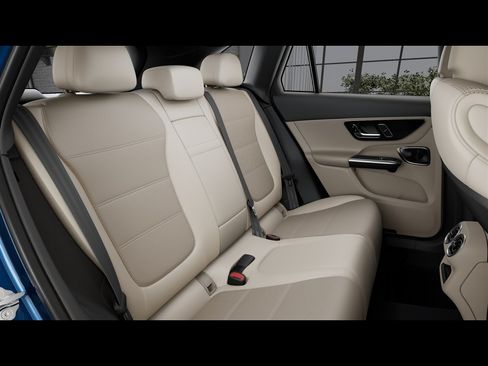 Certified 2026 Mercedes-Benz GLC 300 4MATIC image 40