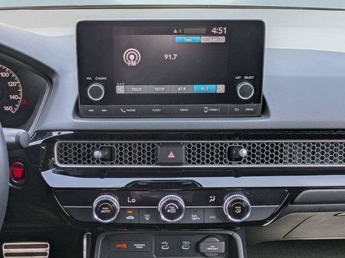 Used 2025 Honda Civic Sport image 18