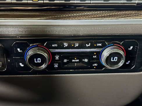 Certified 2025 Chevrolet Silverado 1500 RST AWD/4WD image 14
