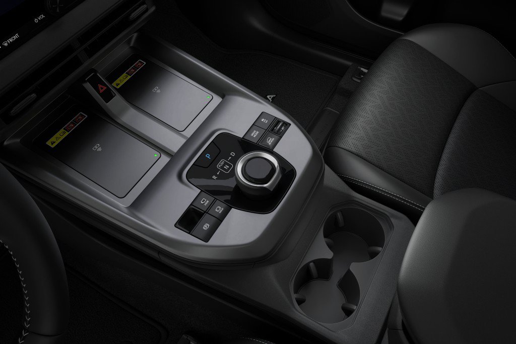 New 2027 Subaru Solterra AWD/4WD image 23