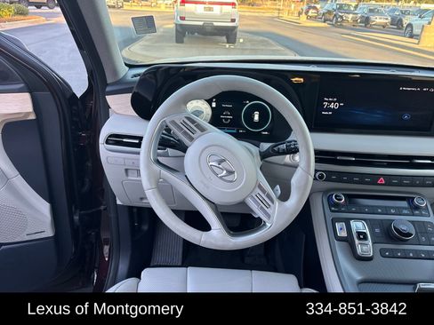 Used 2024 Hyundai Palisade Limited image 13