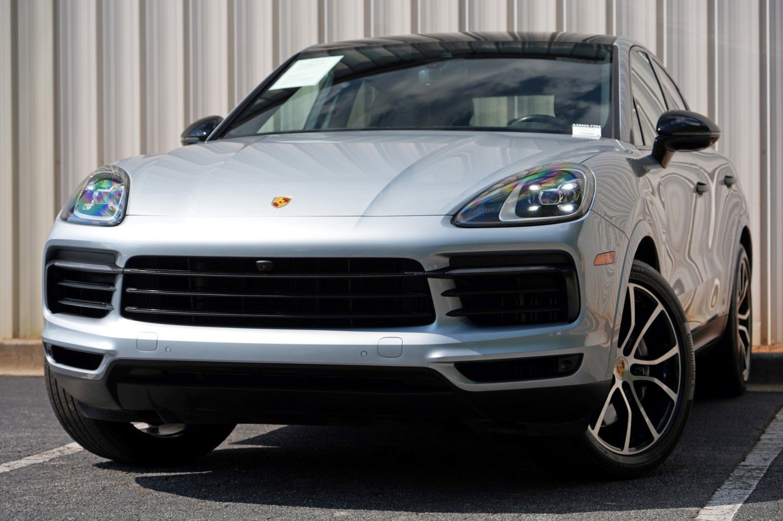 Used 2023 Porsche Cayenne Coupe w/ Premium Package AWD/4WD image 3