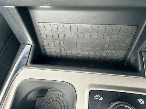 Used 2022 Ford Explorer Platinum w/ Equipment Group 601A AWD/4WD image 44