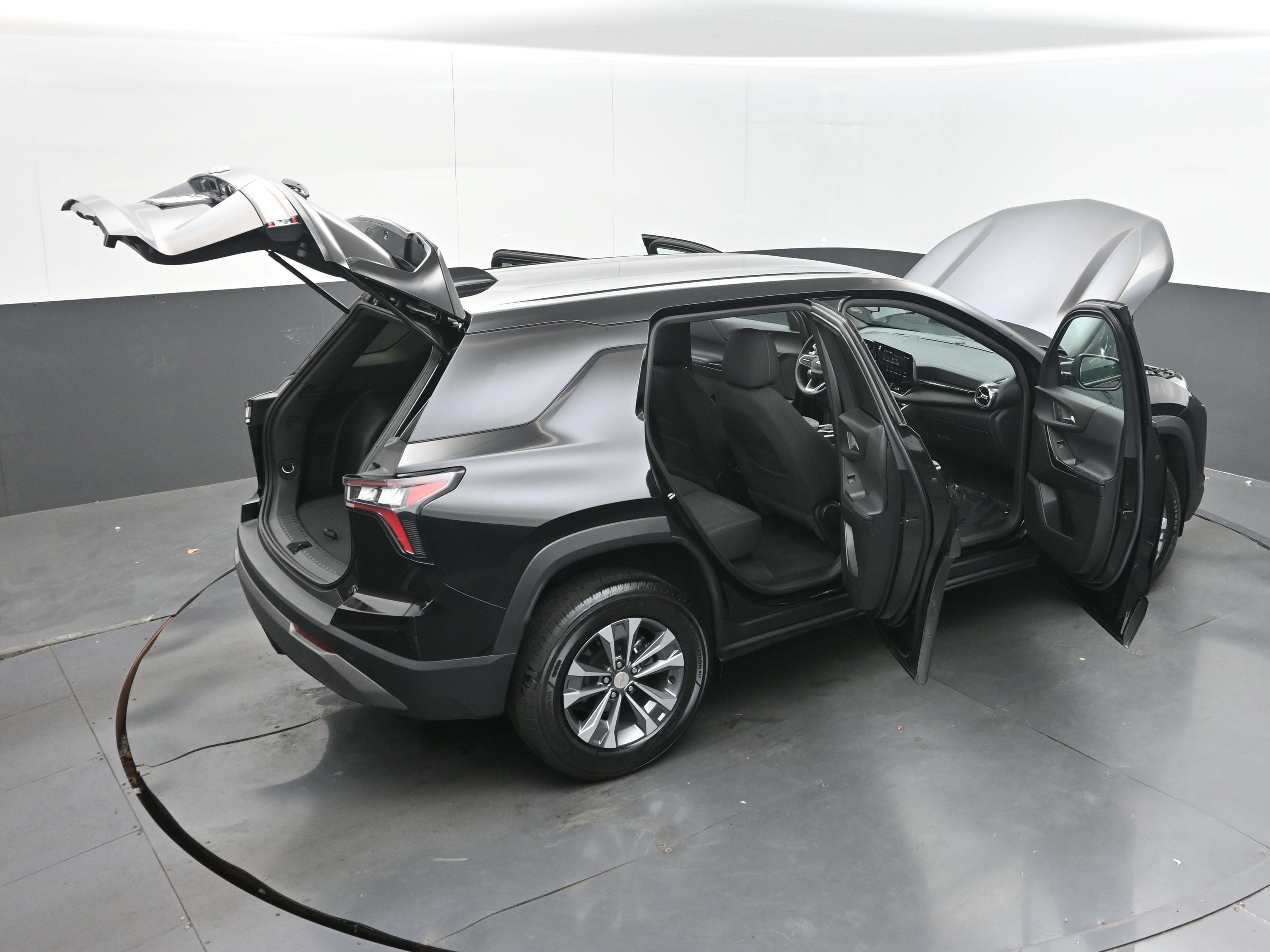 Used 2026 Chevrolet Equinox LT FWD image 49