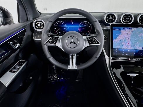 New 2026 Mercedes-Benz GLC 300 image 4