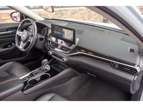 Used 2023 Nissan Altima 2.5 SR w/ SR Premium Package AWD/4WD image 15