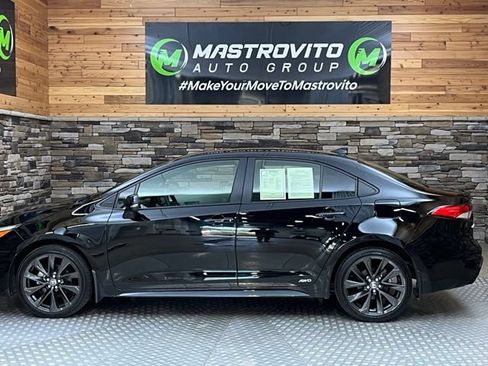Used 2024 Toyota Corolla SE AWD/4WD image 6