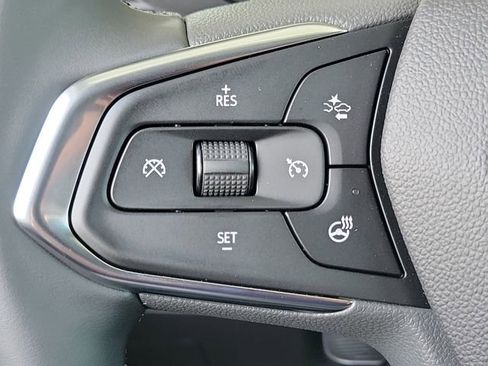 New 2026 Chevrolet Trax LT w/ Driver Confidence Package FWD image 8