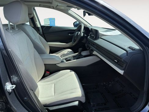 Certified 2023 Honda Accord EX image 19