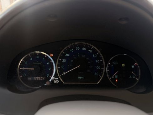 Used 2009 Toyota Sienna XLE image 27