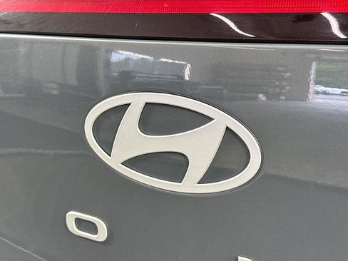 Used 2025 Hyundai Kona SEL FWD image 12