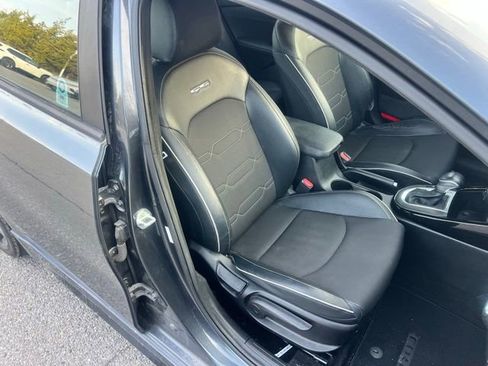 Used 2020 Kia Forte GT-Line image 14