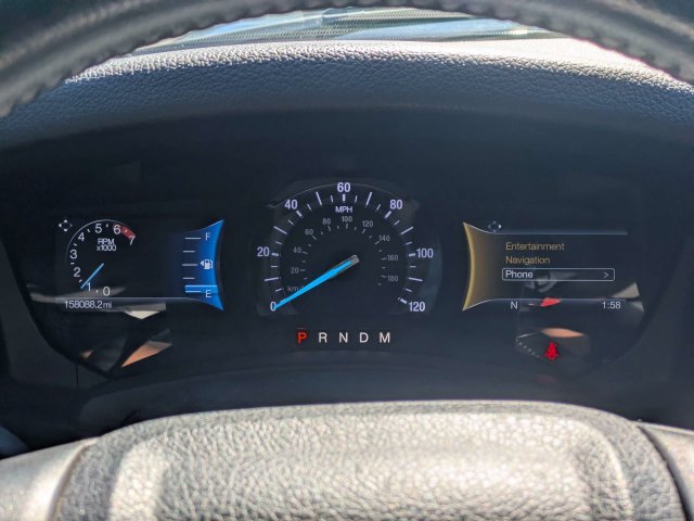 Used 2015 Ford Expedition XLT w/ Equipment Group 202A AWD/4WD image 32