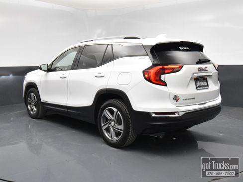 Used 2020 GMC Terrain SLT image 5