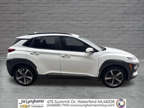Used 2021 Hyundai Kona Ultimate w/ Cargo Package FWD image 2