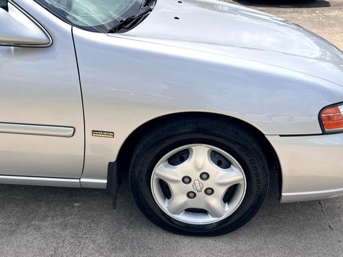 Used 2001 Nissan Altima GXE image 14