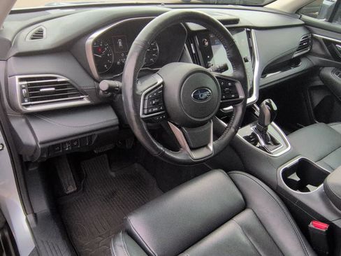 Used 2023 Subaru Outback Limited image 2