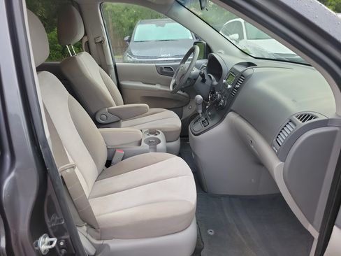 Used 2012 Kia Sedona LX FWD image 5