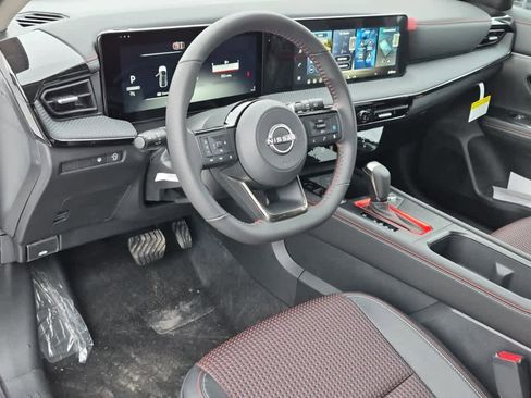 New 2026 Nissan Kicks SR image 11