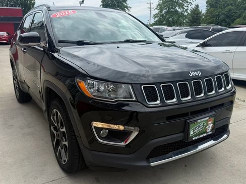 Used 2018 Jeep Compass Limited w/ Navigation Group AWD/4WD image 2