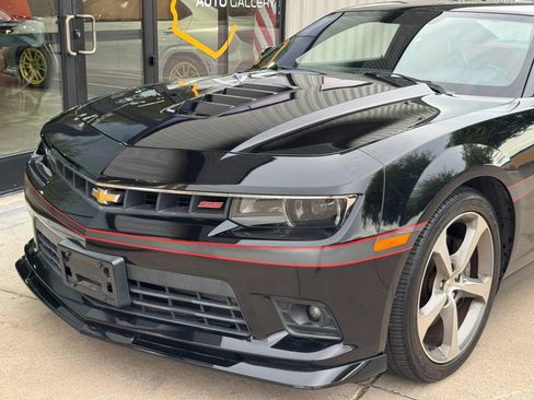 Used 2015 Chevrolet Camaro SS w/ Commemorative Special Edition RWD image 42