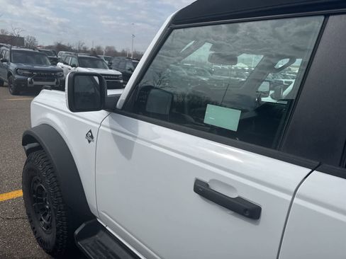 New 2026 Ford Bronco Outer Banks w/ Sasquatch Package image 3