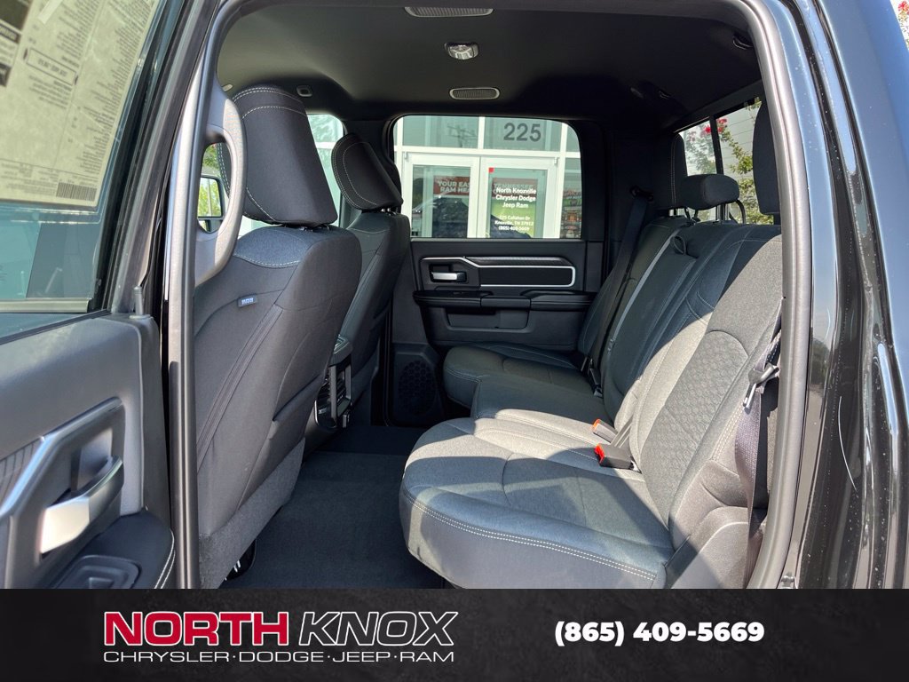 New 2027 RAM 3500 Big Horn AWD/4WD image 14