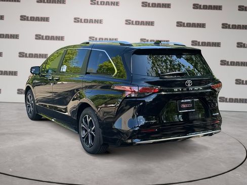 New 2026 Toyota Sienna Platinum AWD/4WD image 3