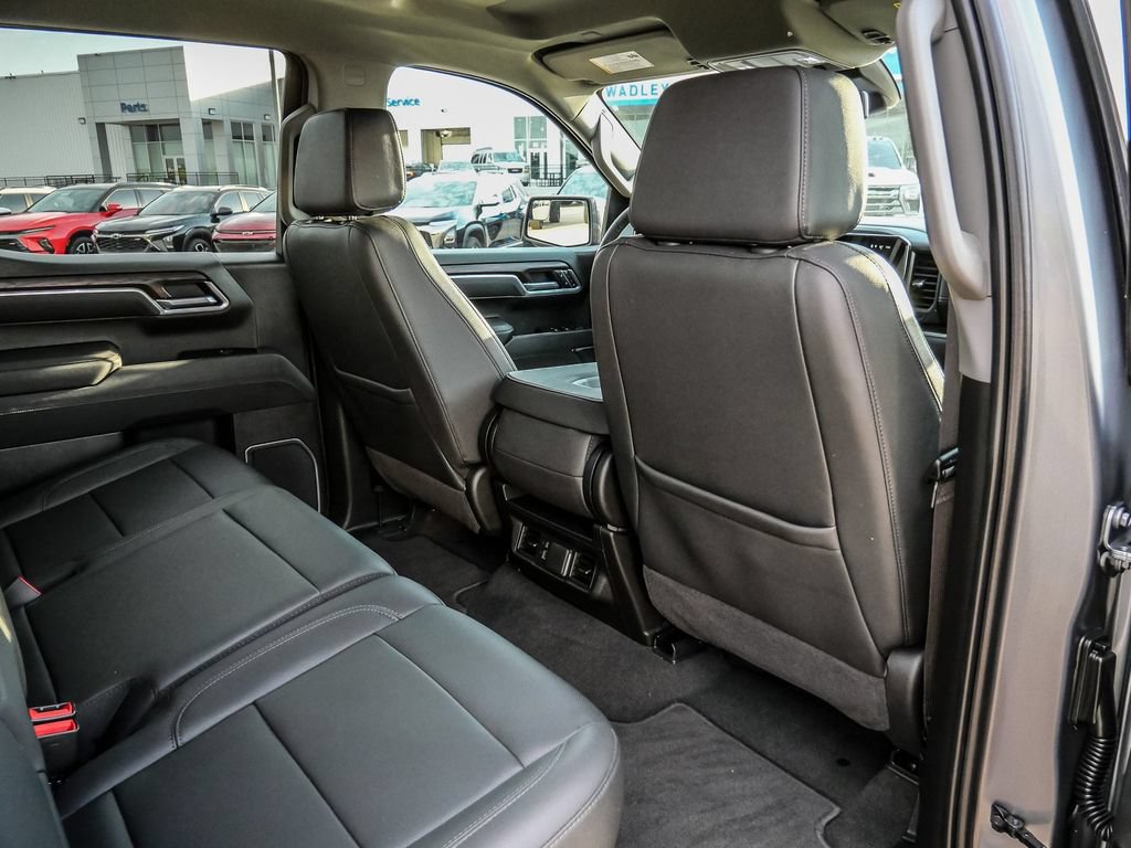 Used 2026 GMC Sierra 1500 SLT AWD/4WD image 21