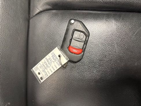 Used 2021 Jeep Wrangler Unlimited Rubicon w/ Uconnect 4C Nav & Sound Group AWD/4WD image 20