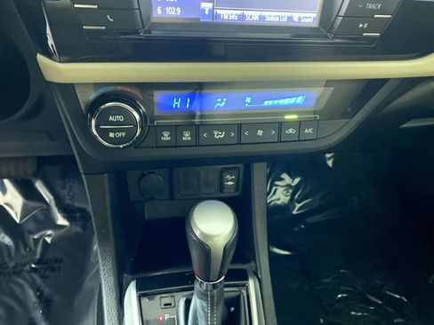 Used 2014 Toyota Corolla L image 8