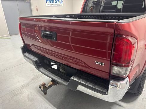 Used 2019 Toyota Tacoma SR5 RWD image 7