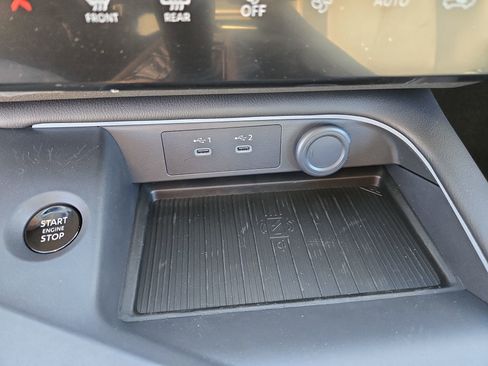 New 2026 Nissan Sentra SR w/ SR Premium Package image 27