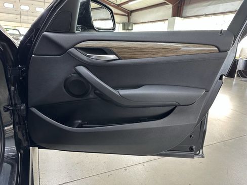 Used 2015 BMW X1 xDrive28i image 16