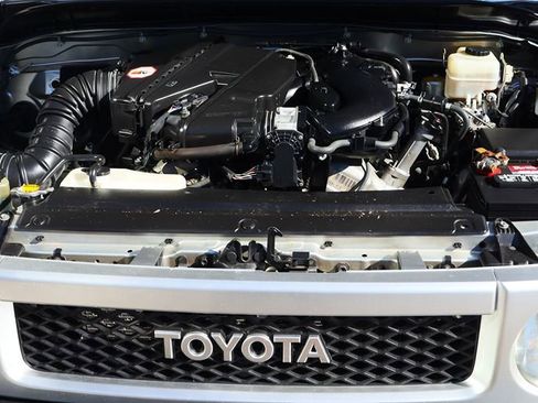 Used 2007 Toyota FJ Cruiser 4WD image 56