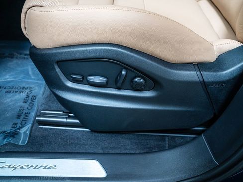 New 2026 Porsche Cayenne AWD/4WD image 25