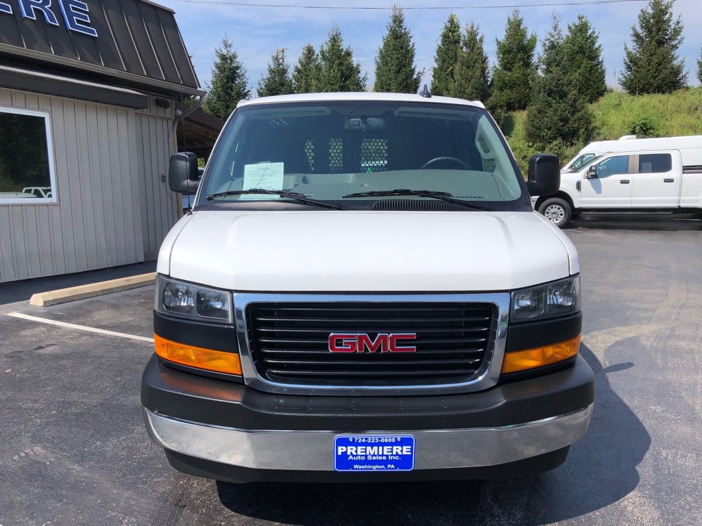 Used 2025 GMC Savana 2500 w/ Driver Convenience Package RWD image 9
