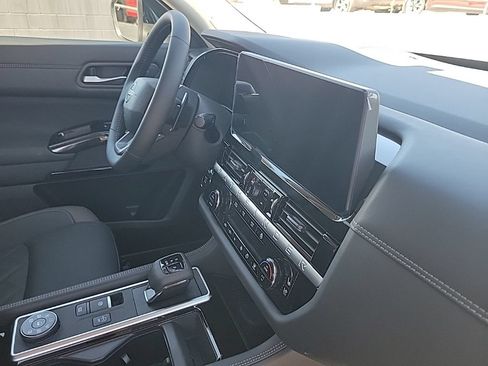 New 2026 Nissan Pathfinder Platinum w/ Cargo Package AWD/4WD image 46