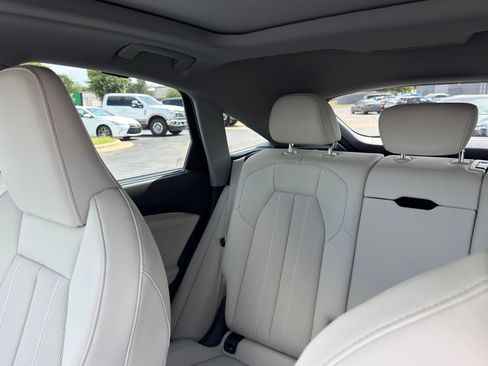 Used 2025 Audi Q5 Premium Plus w/ Premium Plus AWD/4WD image 16