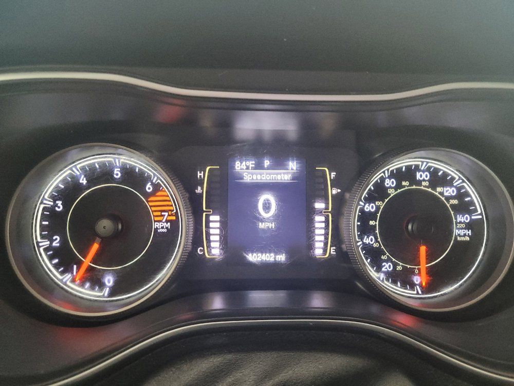 Used 2019 Jeep Cherokee Latitude w/ Popular Appearance Group FWD image 23