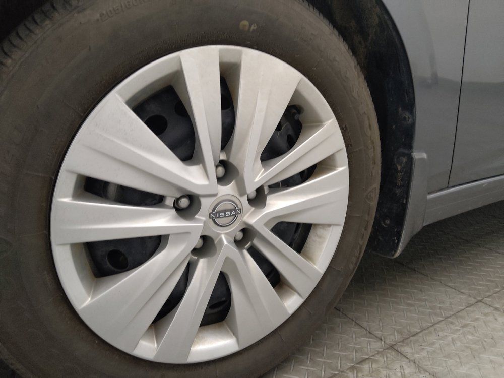 Used 2025 Nissan Sentra S FWD image 31