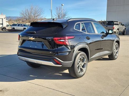 New 2026 Chevrolet Trax LT w/ Driver Confidence Package image 3