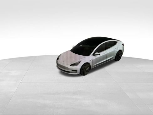 Used 2020 Tesla Model 3 Standard Range Plus image 38